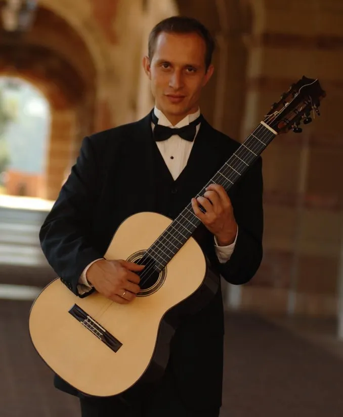 Nikola Chekardzhikov